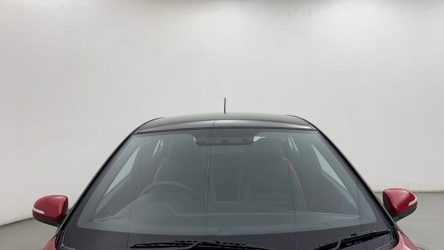 Used 2017 Hyundai Elite i20 Asta 1.2 Dual Tone Petrol Manual exterior FRONT WINDSHIELD VIEW