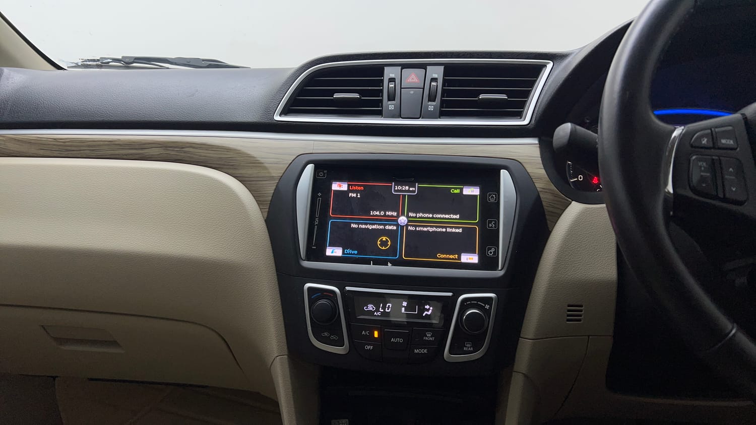 Used 2020 Maruti Suzuki Ciaz Alpha Hybrid 1.5 Petrol Manual interior MUSIC SYSTEM & AC CONTROL VIEW