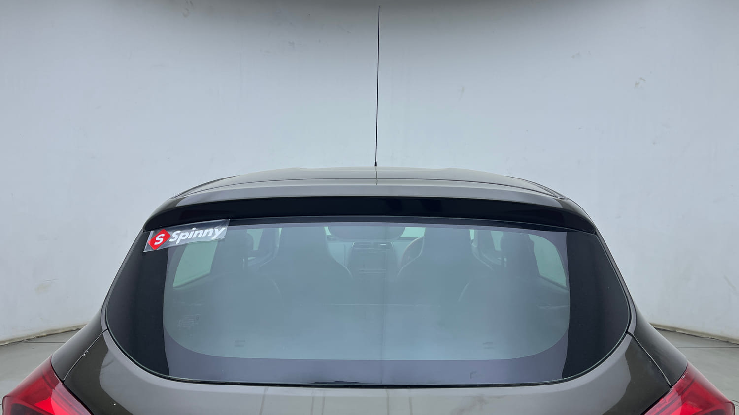 Used 2018 Renault Kwid RXT Opt Petrol Manual exterior BACK WINDSHIELD VIEW
