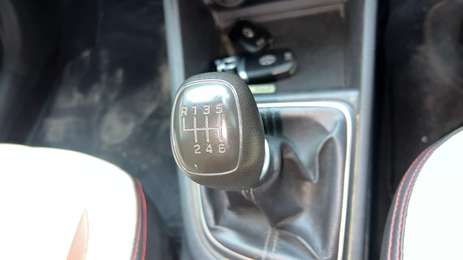 Used 2019 Hyundai Verna SX 1.6 VTVT Petrol Manual interior GEAR  KNOB VIEW