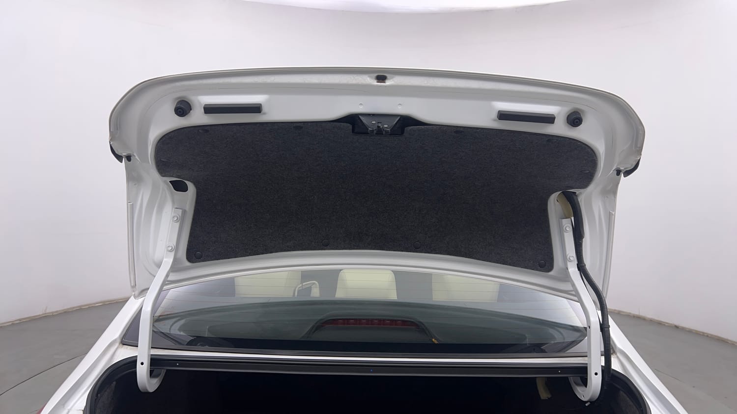 Used 2023 Honda City V Petrol CVT Petrol Automatic interior DICKY DOOR OPEN VIEW