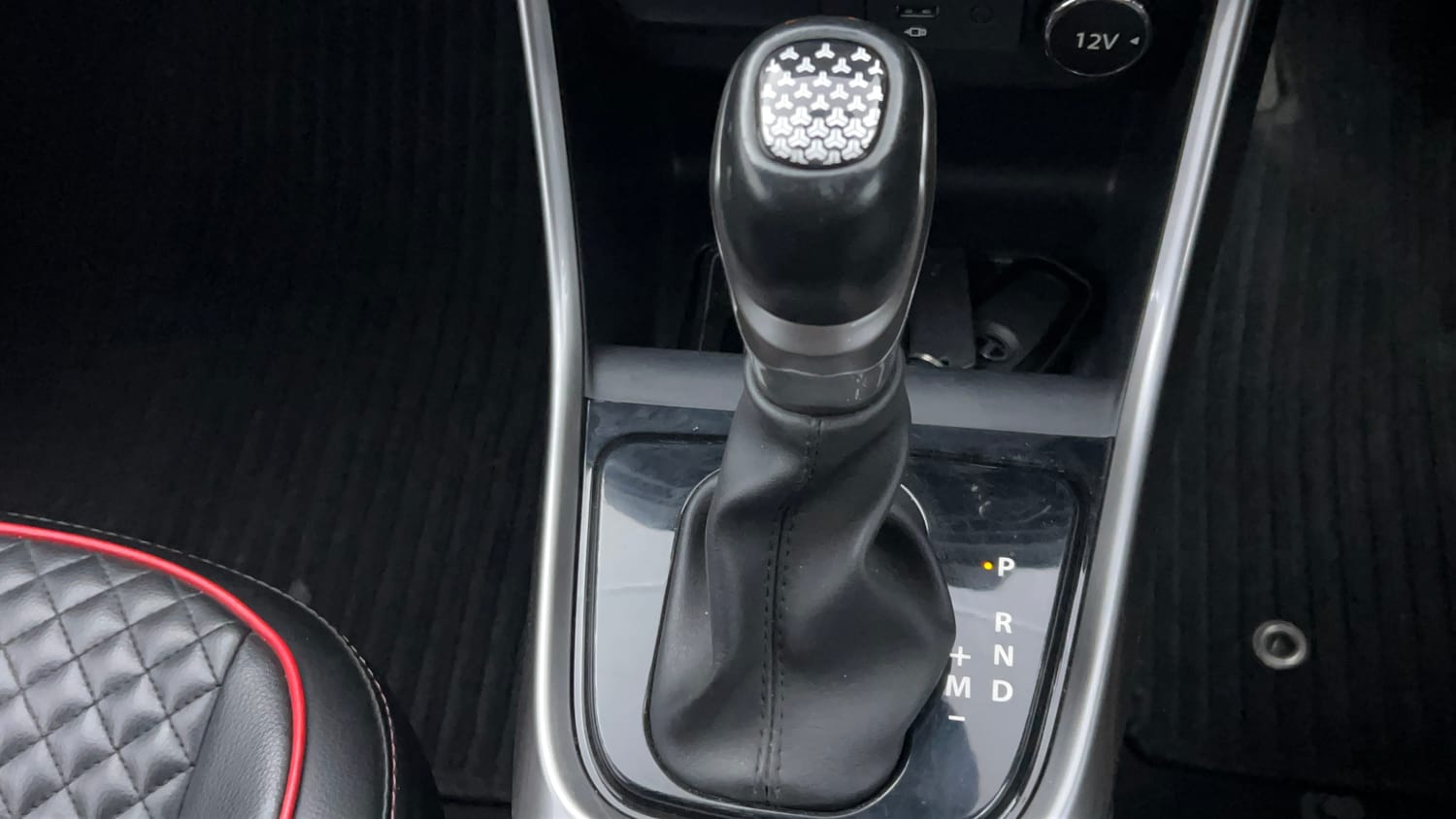 Used 2023 Tata Altroz XZA Petrol Petrol Automatic interior GEAR  KNOB VIEW