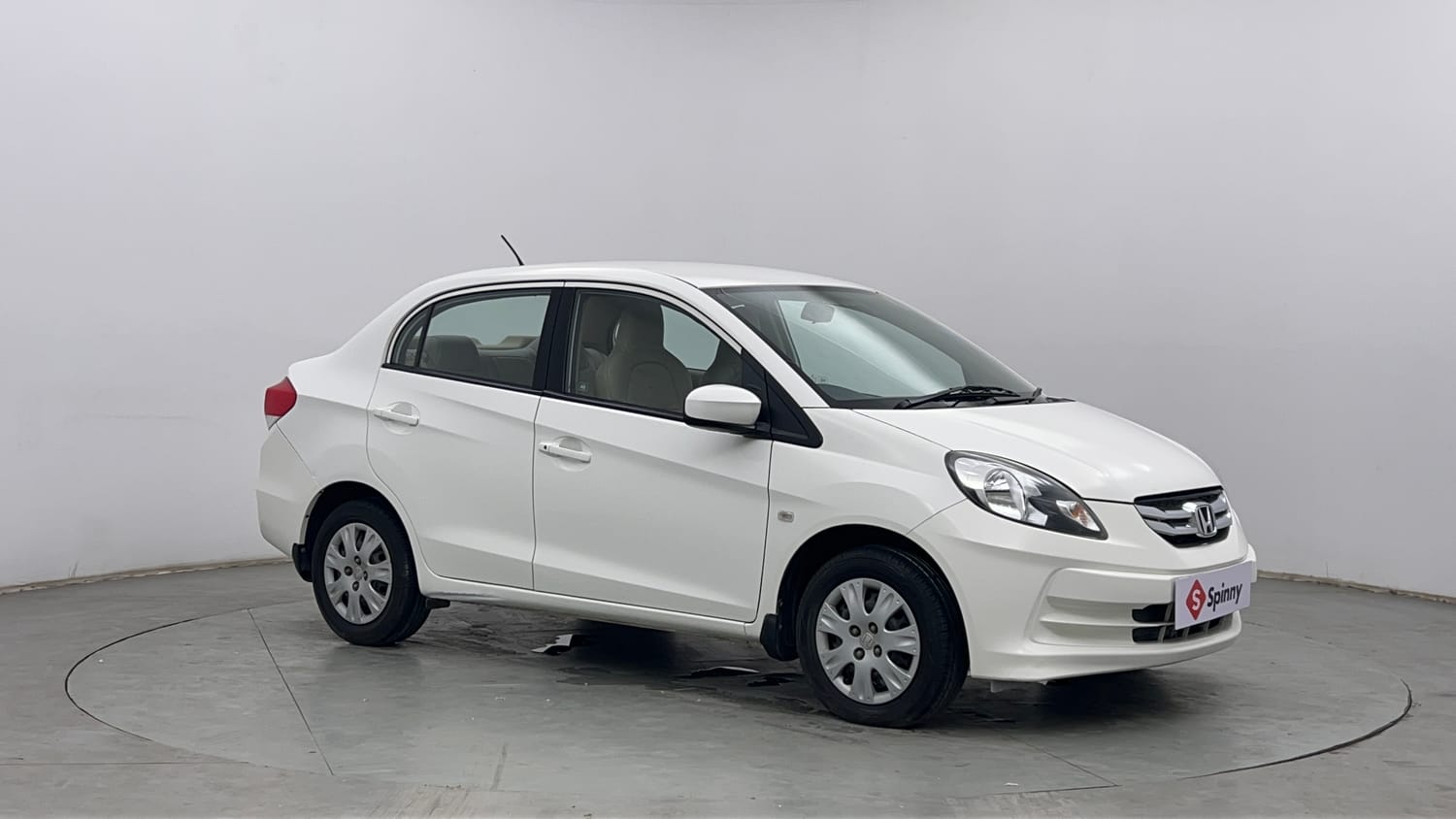 Used 2013 Honda Amaze 1.2 S i-VTEC Petrol Manual exterior RIGHT FRONT CORNER VIEW