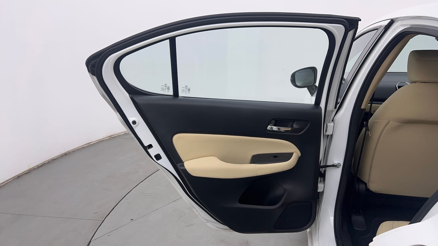 Used 2023 Honda City V Petrol CVT Petrol Automatic interior LEFT REAR DOOR OPEN VIEW