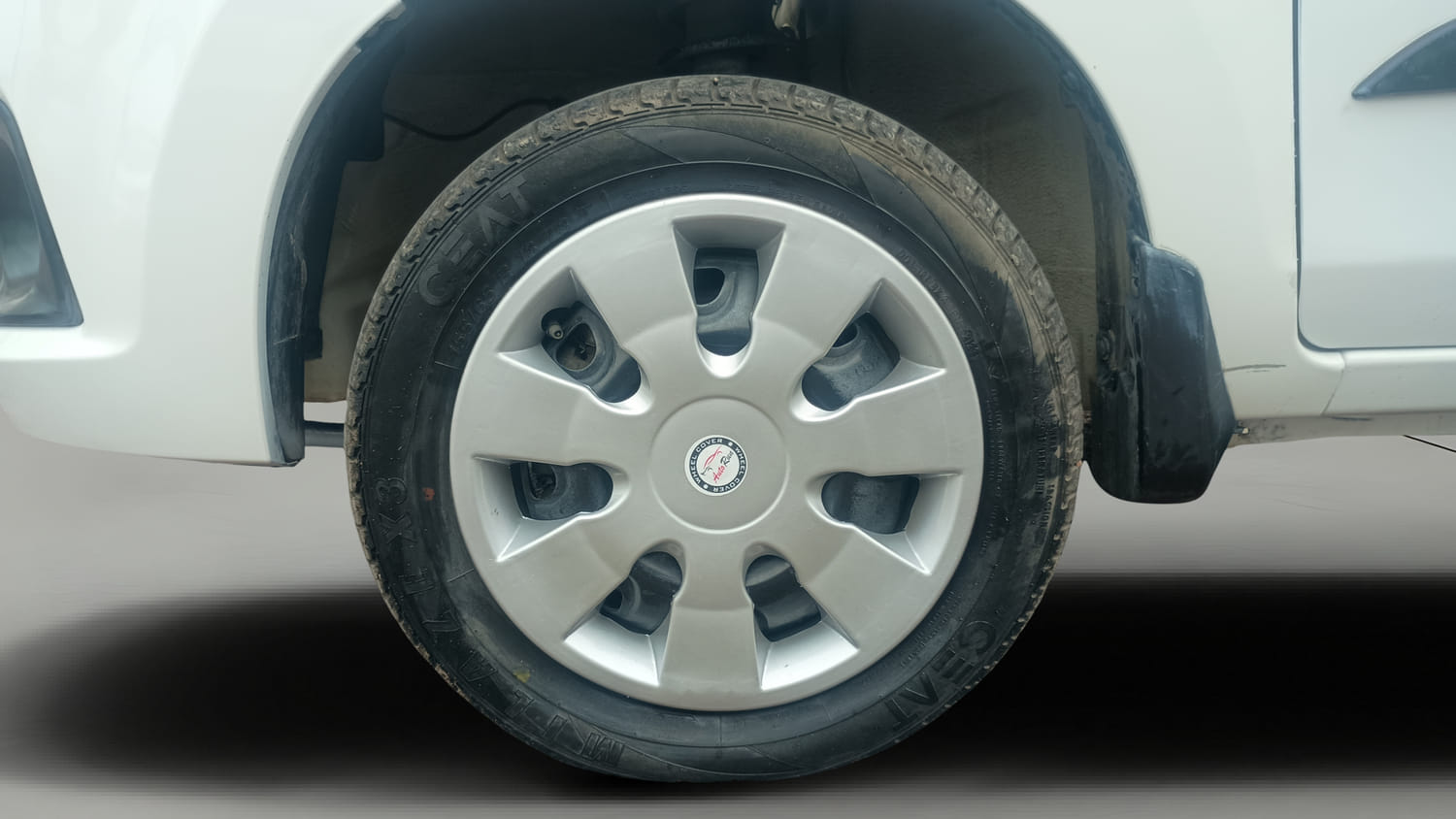 Used 2019 Maruti Suzuki Alto K10 VXi Petrol Manual tyres LEFT FRONT TYRE RIM VIEW