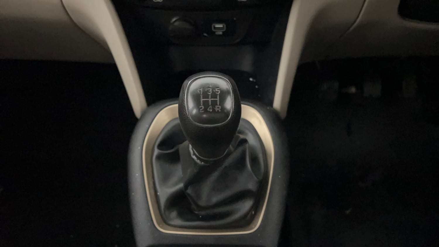 Used 2020 Hyundai Santro Sportz Petrol Manual interior GEAR  KNOB VIEW