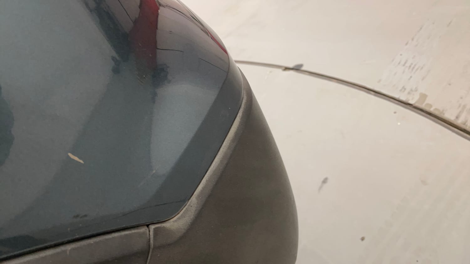 Used 2021 Mahindra XUV 300 W6 1.2 Petrol Petrol Manual dents MINOR SCRATCH
