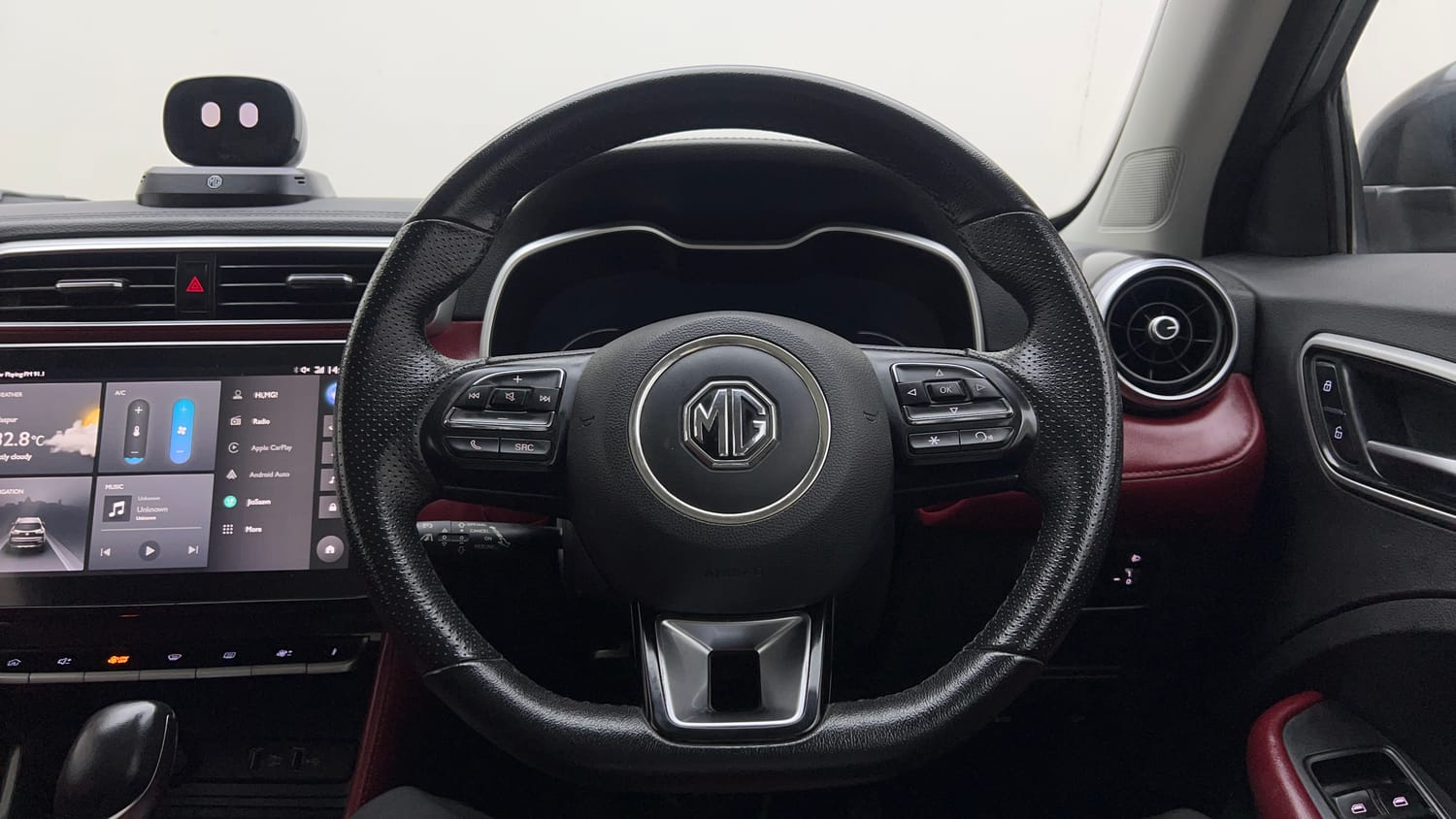 Used 2023 MG Motors Astor Savvy 1.3 Turbo AT S Red Petrol Automatic interior STEERING VIEW