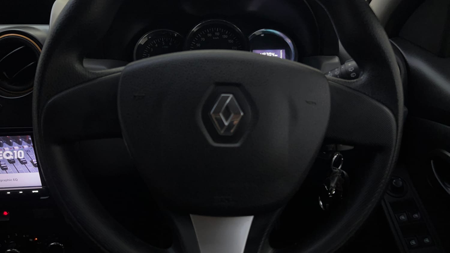 Used 2018 Renault Duster RXS CVT Petrol Automatic top_features Airbags