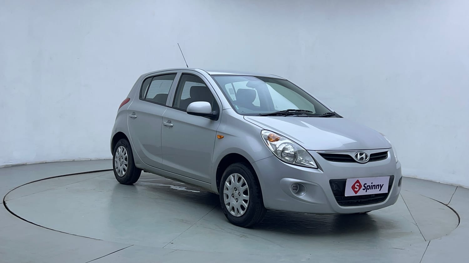 Used 2012 Hyundai i20 Magna 1.2 Petrol Manual exterior RIGHT FRONT CORNER VIEW