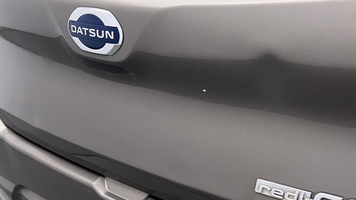 Used 2016 Datsun Redi-GO T Petrol Manual dents MINOR DENT