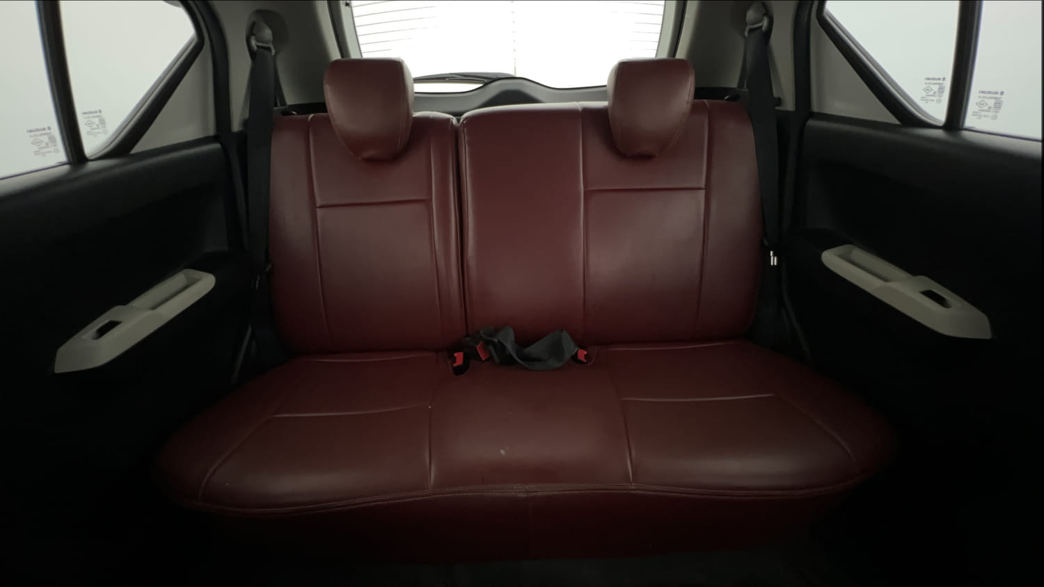 Used 2021 Maruti Suzuki Ignis Alpha 1.2 MT Petrol Manual interior REAR SEAT CONDITION VIEW
