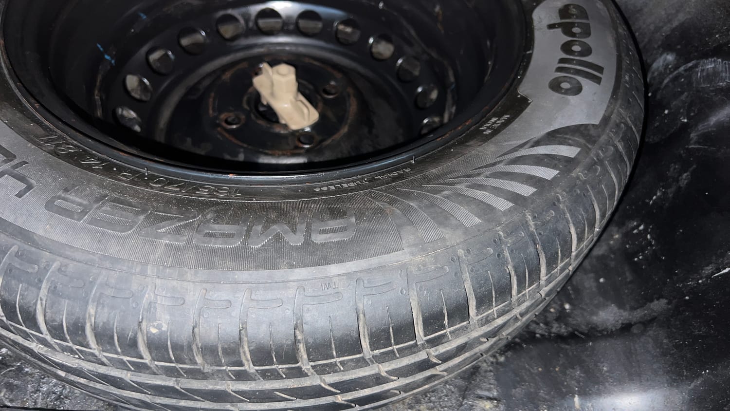Used 2023 Hyundai Aura SX 1.2 CNG Cng Manual tyres SPARE TYRE VIEW