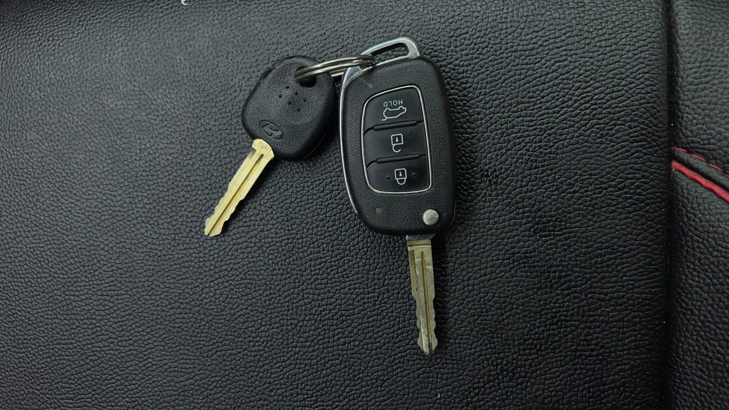 Used 2023 Hyundai Venue S (O) 1.2 Petrol Petrol Manual extra CAR KEY VIEW