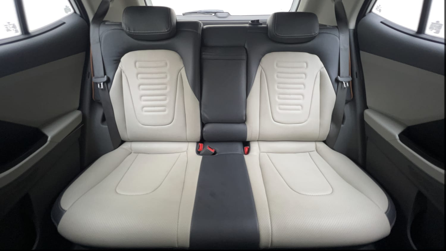 Used 2024 Hyundai Creta 1.5 CRDi Diesel MT DSL S(O) Diesel Manual interior REAR SEAT CONDITION VIEW