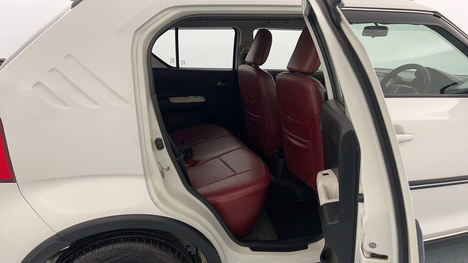 Used 2021 Maruti Suzuki Ignis Alpha 1.2 MT Petrol Manual interior RIGHT SIDE REAR DOOR CABIN VIEW