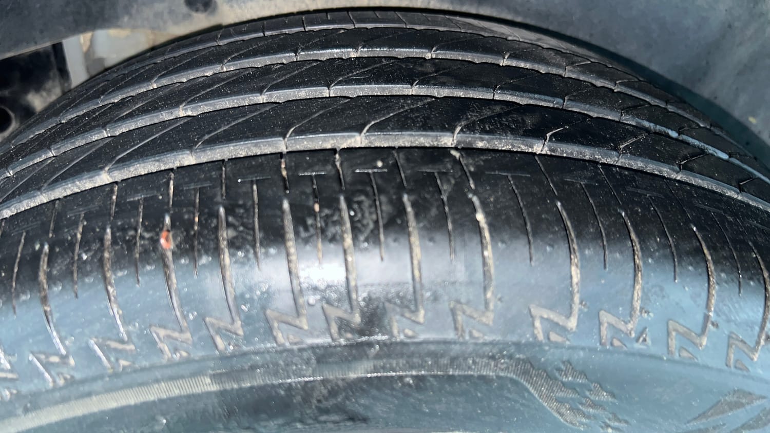 Used 2025 Honda Elevate ZX CVT Petrol Automatic tyres RIGHT REAR TYRE TREAD VIEW