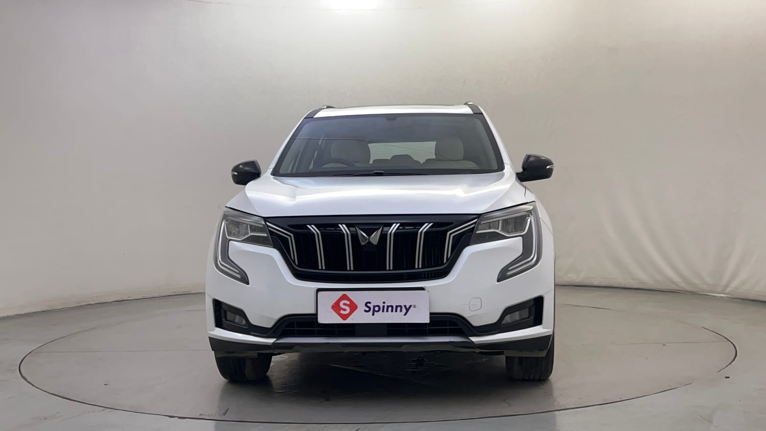 Used 2023 Mahindra XUV700 AX 5 Diesel AT 7 STR Diesel Automatic exterior FRONT VIEW