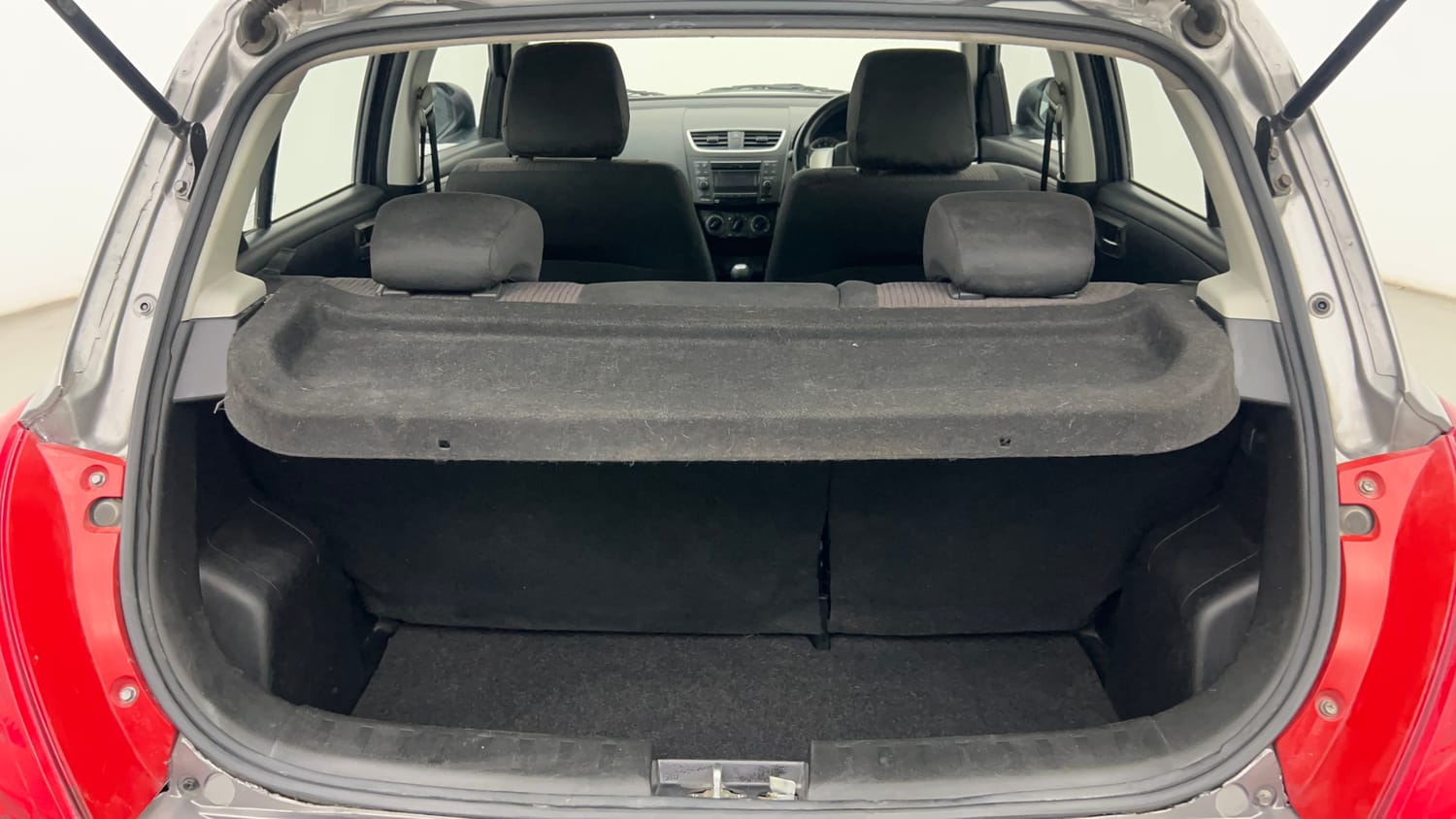 Used 2017 Maruti Suzuki Swift VXi Petrol Manual interior DICKY INSIDE VIEW