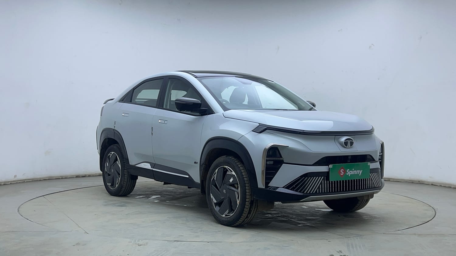Used 2026 Tata Curvv EV Empowered X 55 Electric Automatic exterior RIGHT FRONT CORNER VIEW