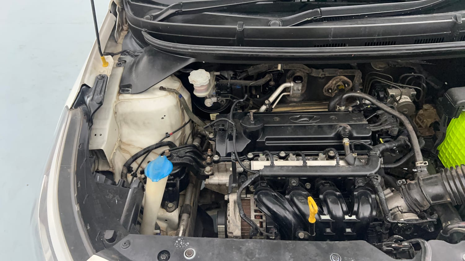 Used 2015 Hyundai Elite i20 Sportz 1.2 Petrol Manual engine ENGINE RIGHT SIDE VIEW