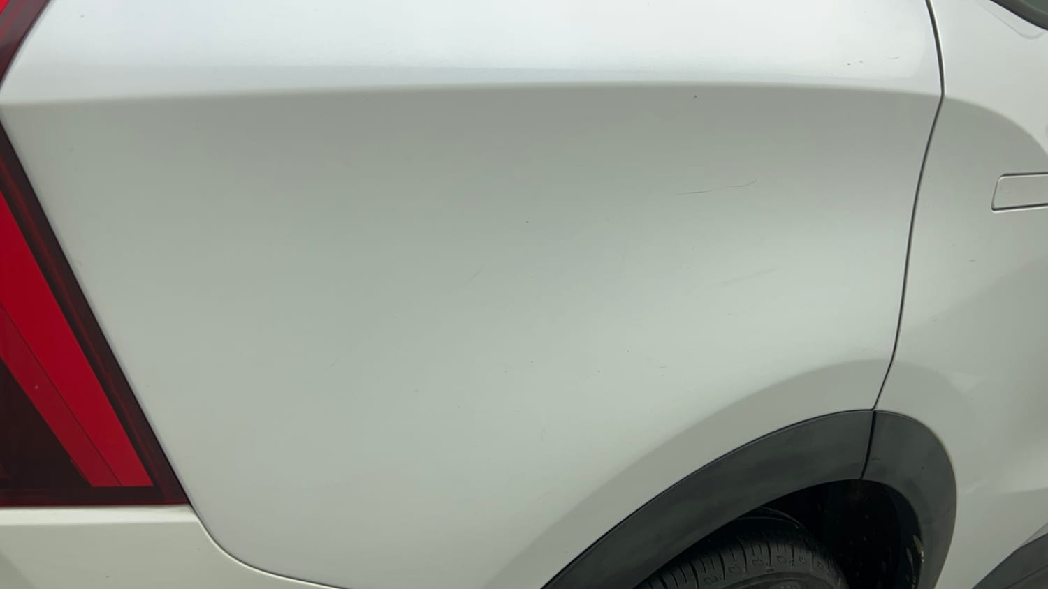 Used 2022 Mahindra XUV700 AX 5 Petrol AT 5 STR Petrol Automatic dents MINOR SCRATCH