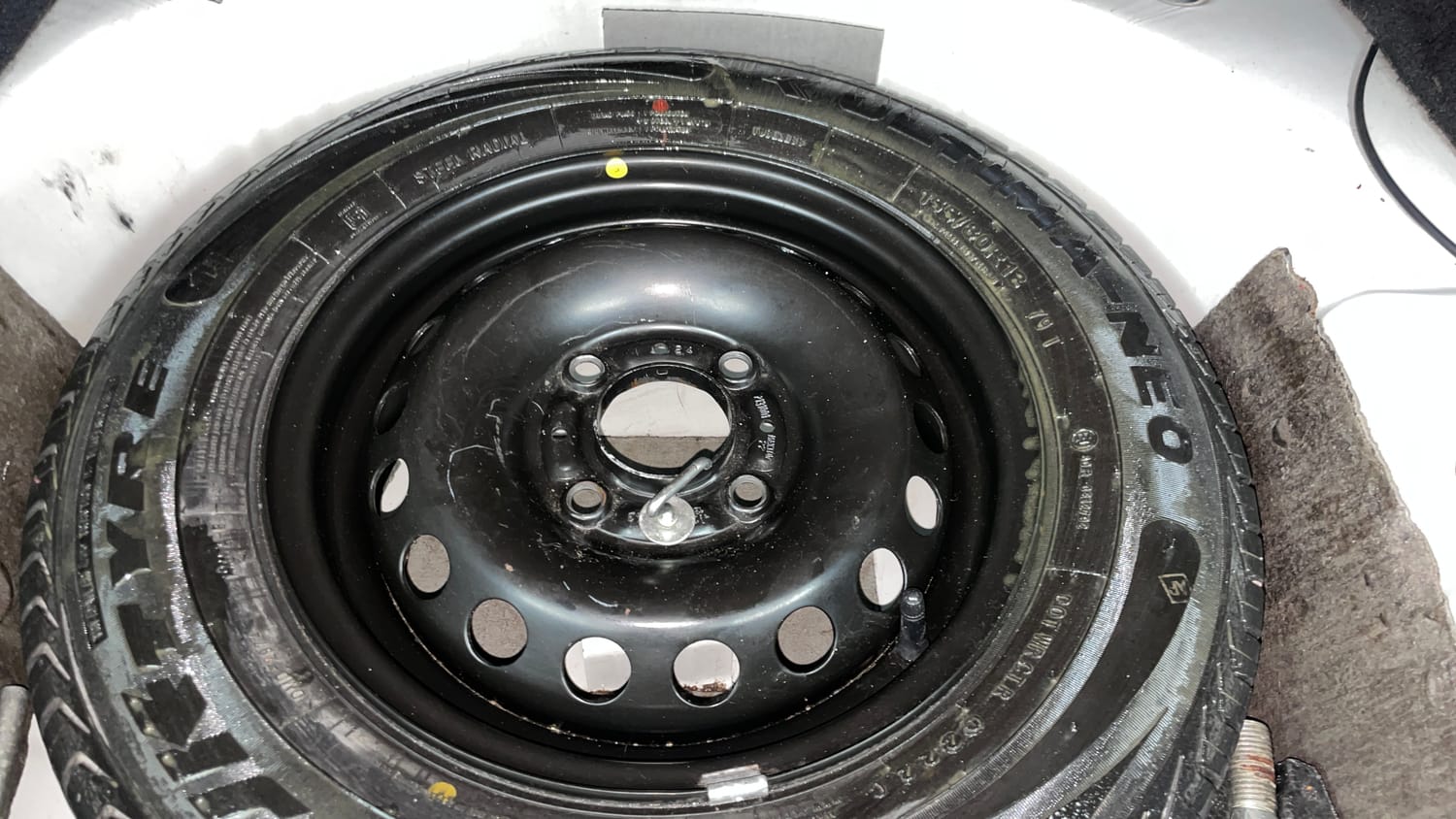 Used 2022 Tata Tigor XZA Plus Petrol Automatic tyres SPARE TYRE VIEW