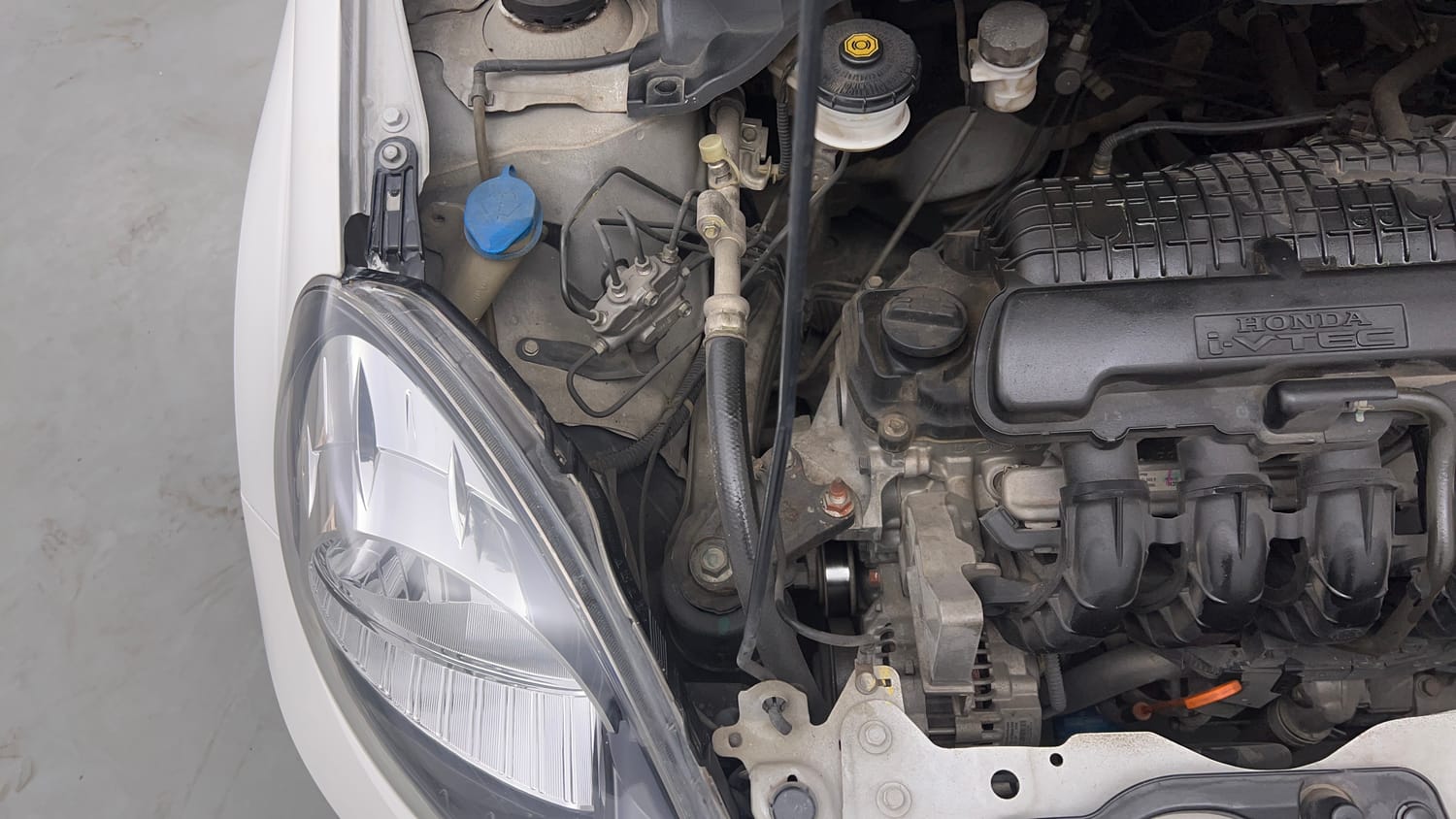 Used 2013 Honda Amaze 1.2 S i-VTEC Petrol Manual engine ENGINE RIGHT SIDE VIEW