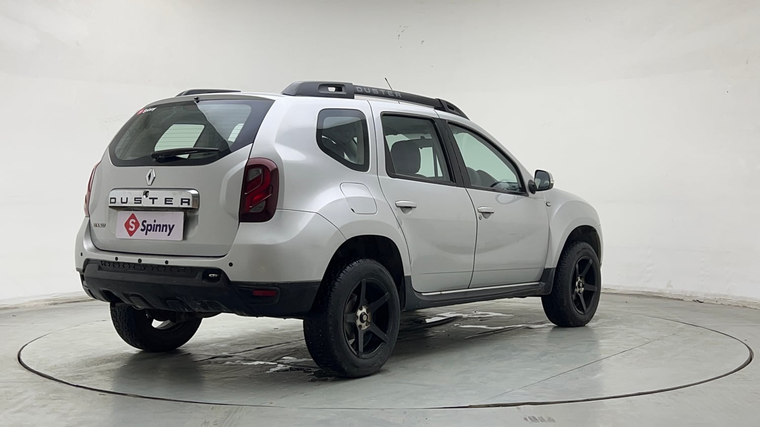 Used 2016 Renault Duster RXL Petrol Petrol Manual exterior RIGHT REAR CORNER VIEW