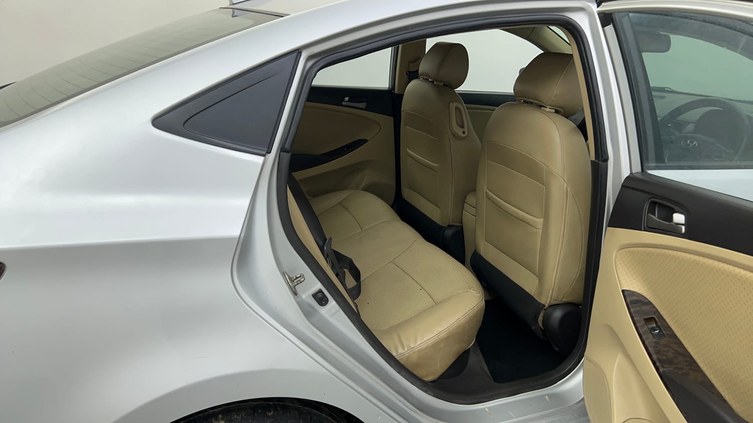 Used 2017 Hyundai Verna 1.6 CRDI SX (O) Diesel Manual interior RIGHT SIDE REAR DOOR CABIN VIEW