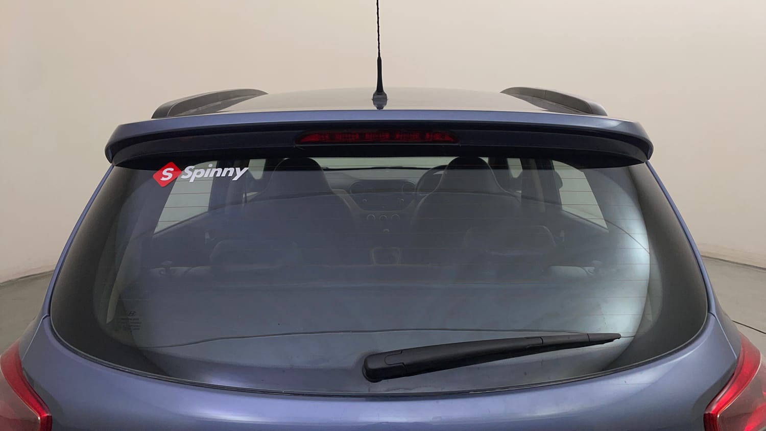 Used 2016 Hyundai Grand i10 Asta AT 1.2 Kappa VTVT (O) Petrol Automatic top_features Rear defogger