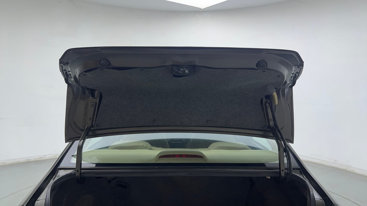 Used 2025 honda Amaze 2nd Generation VX 1.2 Petrol MT Petrol Manual interior DICKY DOOR OPEN VIEW