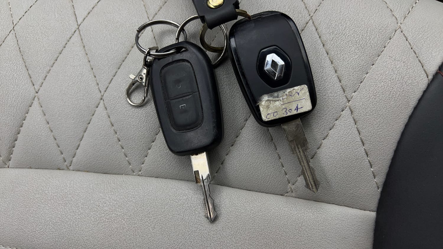 Used 2016 Renault Duster RXL Petrol Petrol Manual extra CAR KEY VIEW