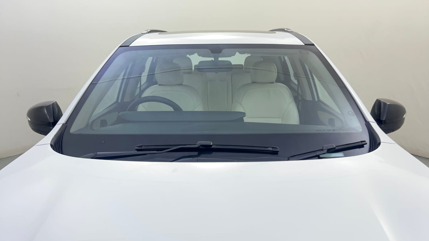 Used 2023 Mahindra XUV700 AX 5 Diesel AT 7 STR Diesel Automatic exterior FRONT WINDSHIELD VIEW