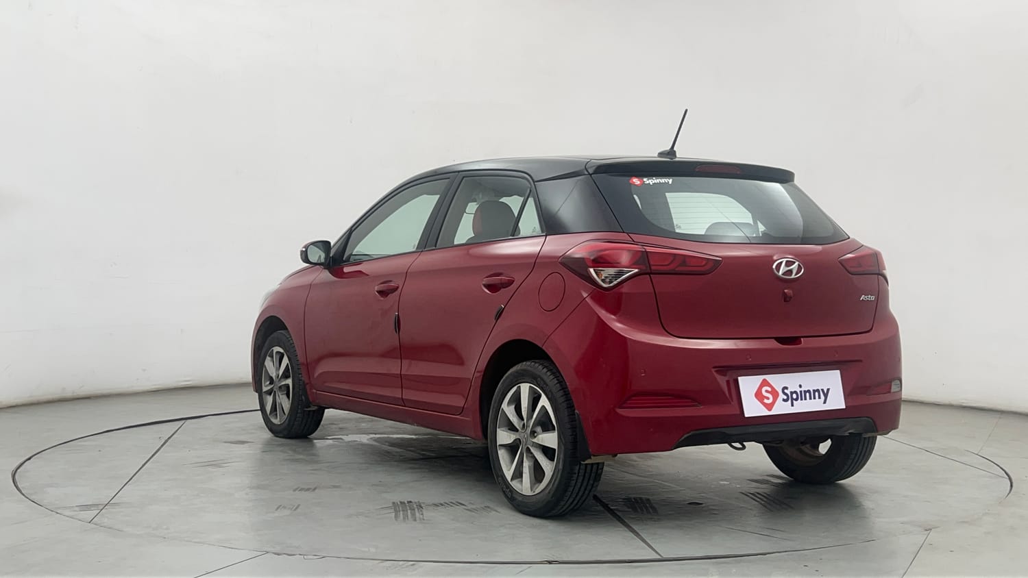 Used 2017 Hyundai Elite i20 Asta 1.2 Dual Tone Petrol Manual exterior LEFT REAR CORNER VIEW