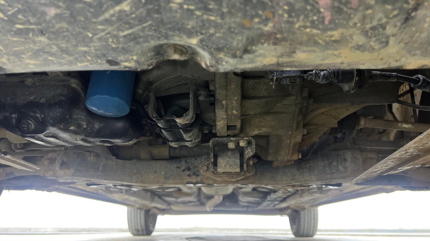 Used 2016 Hyundai Xcent SX 1.2 (O) Petrol Manual extra FRONT LEFT UNDERBODY VIEW
