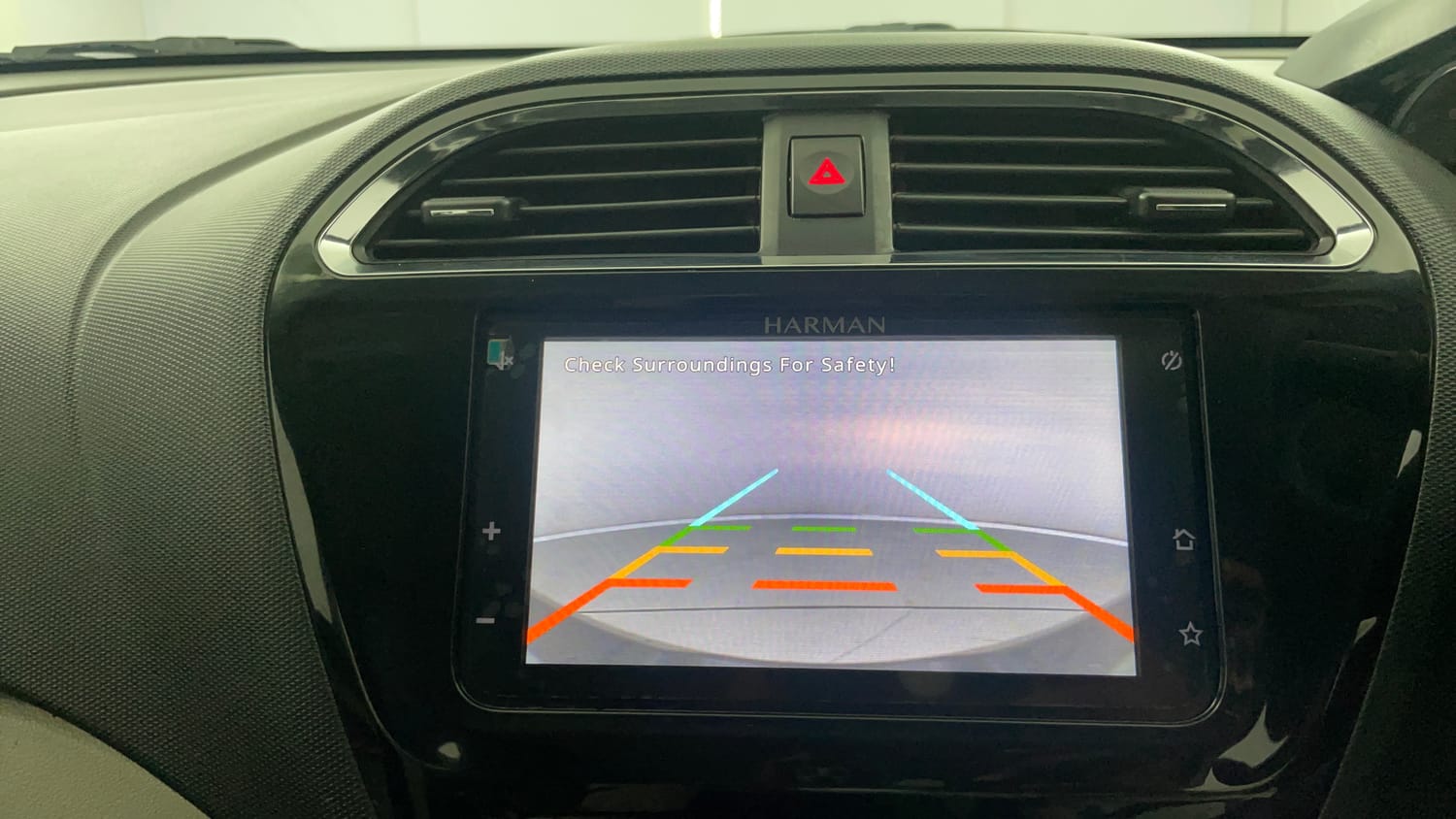 Used 2023 Tata Tiago XZ Plus CNG Cng Manual top_features Rear camera