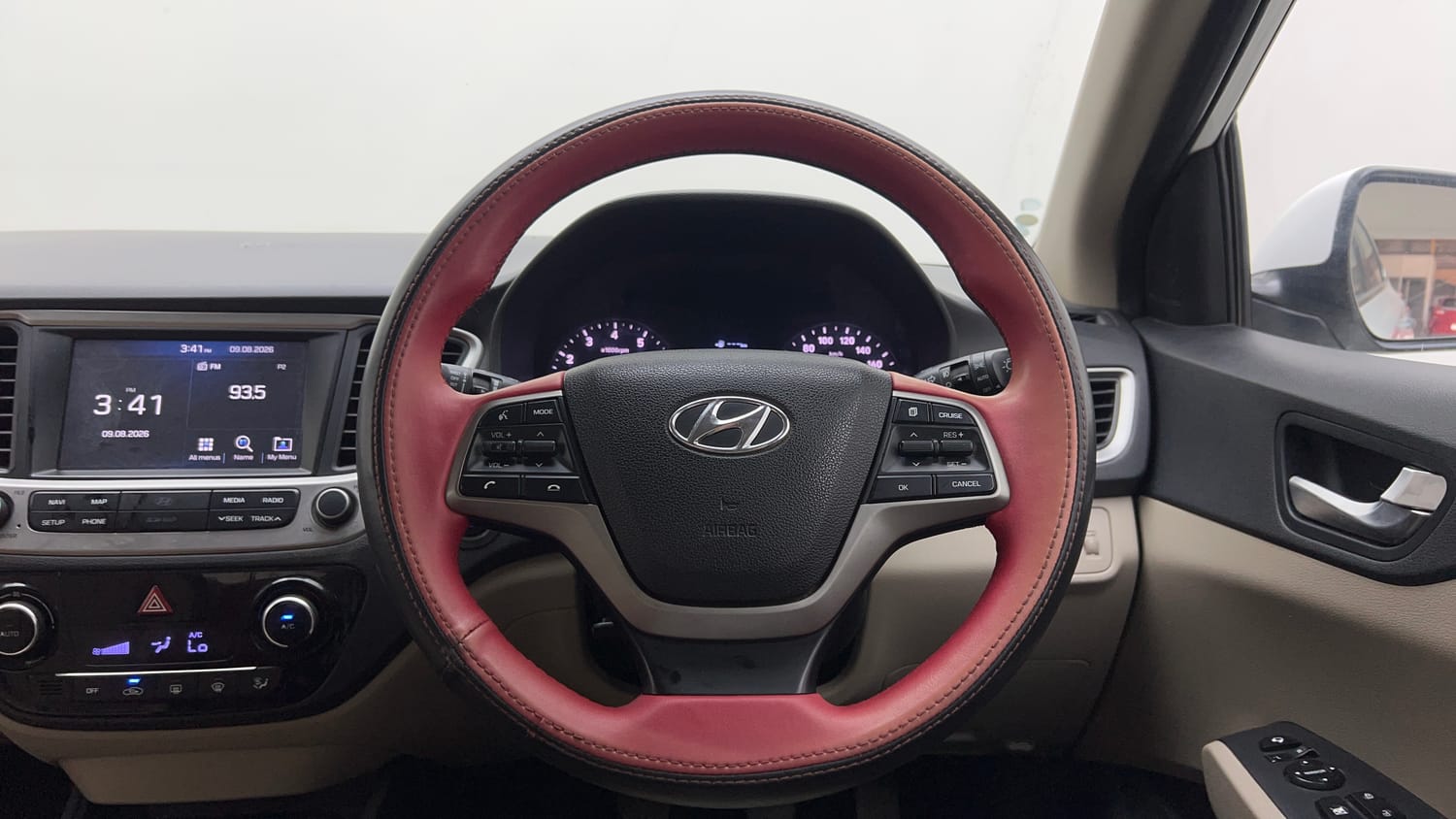 Used 2019 Hyundai Verna SX 1.6 VTVT Petrol Manual interior STEERING VIEW