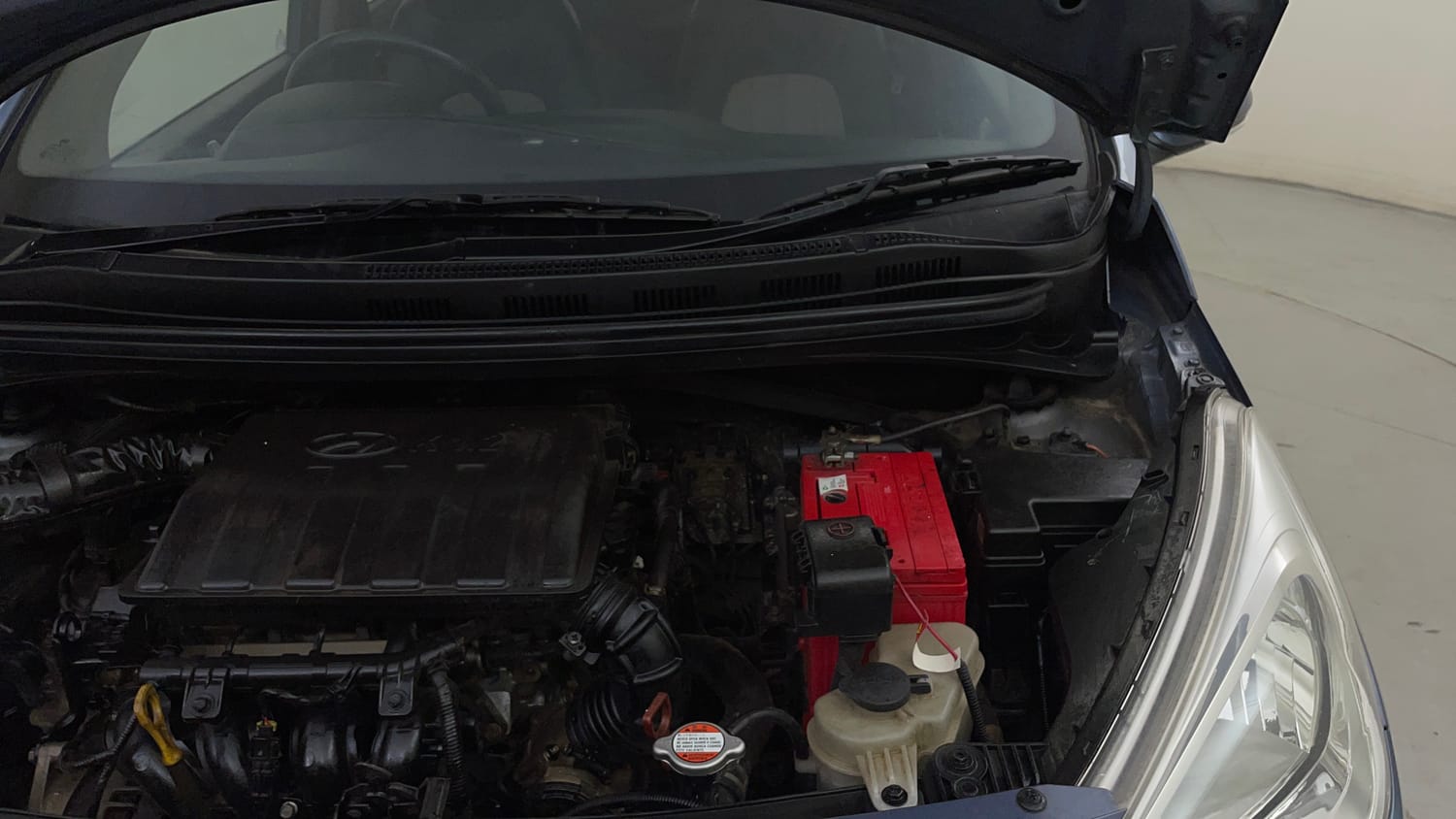 Used 2016 Hyundai Grand i10 Asta AT 1.2 Kappa VTVT (O) Petrol Automatic engine ENGINE LEFT SIDE HINGE & APRON VIEW