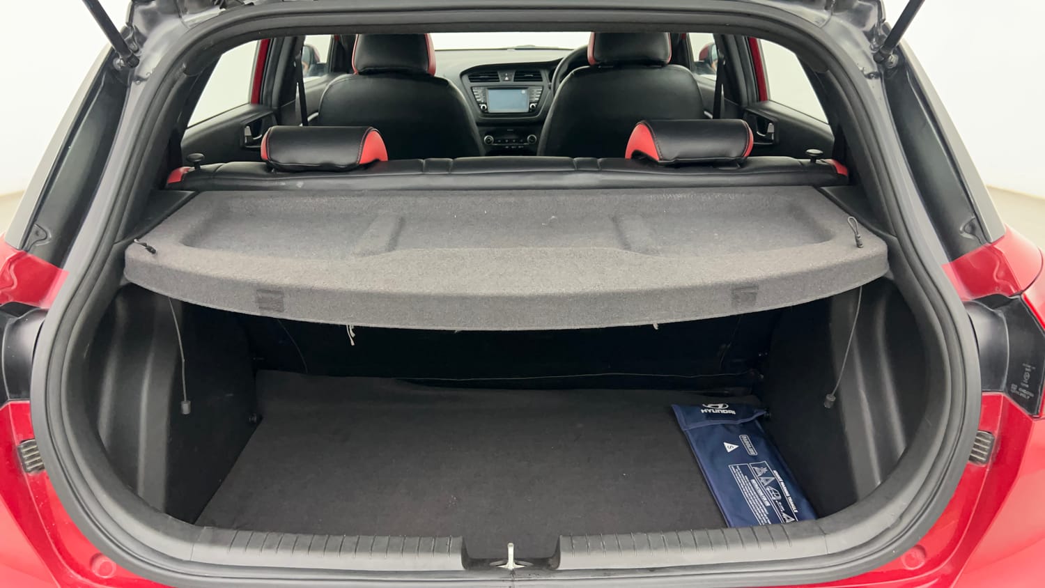 Used 2017 Hyundai Elite i20 Asta 1.2 Dual Tone Petrol Manual interior DICKY INSIDE VIEW