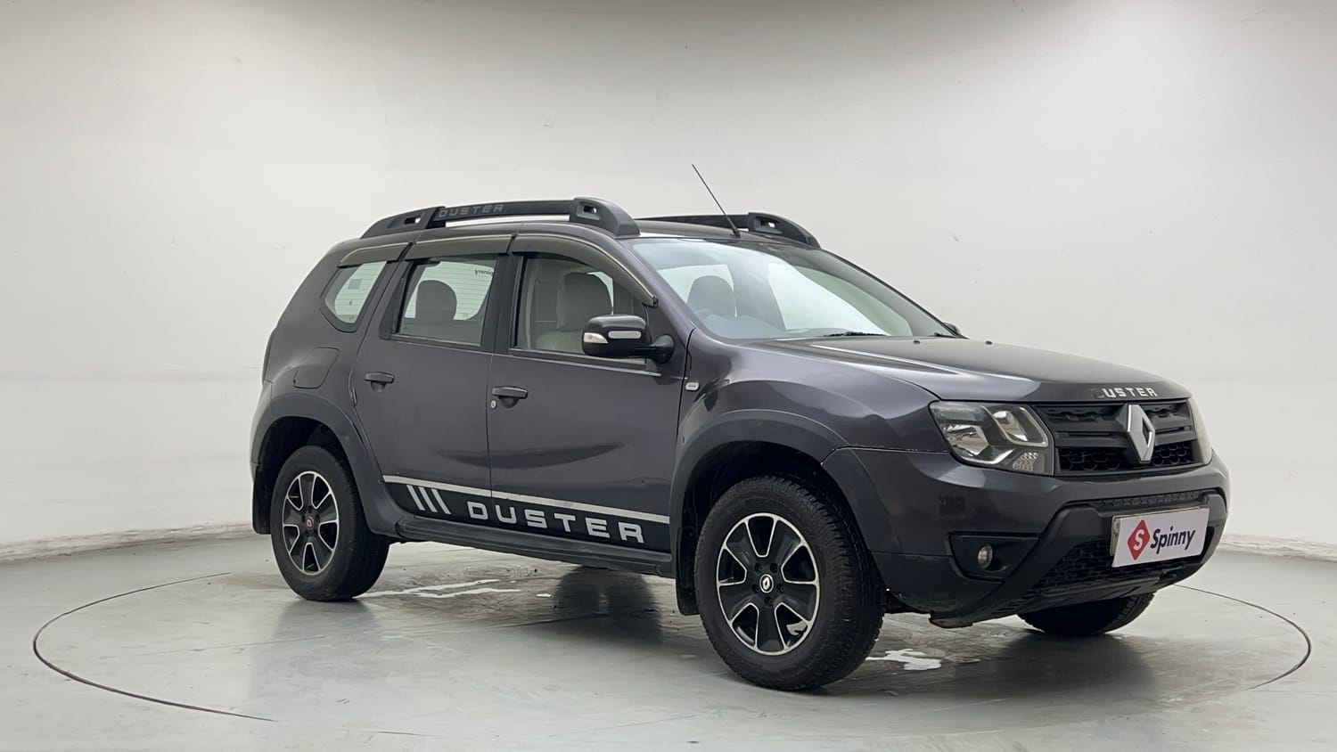 Used 2018 Renault Duster RXS CVT Petrol Automatic exterior RIGHT FRONT CORNER VIEW