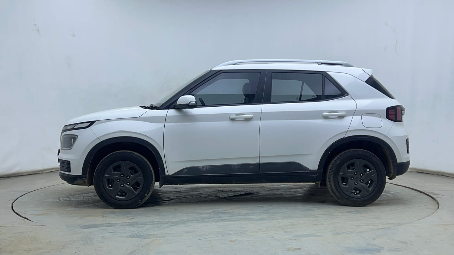 Used 2023 Hyundai Venue SX 1.2 Petrol Petrol Manual exterior LEFT SIDE VIEW