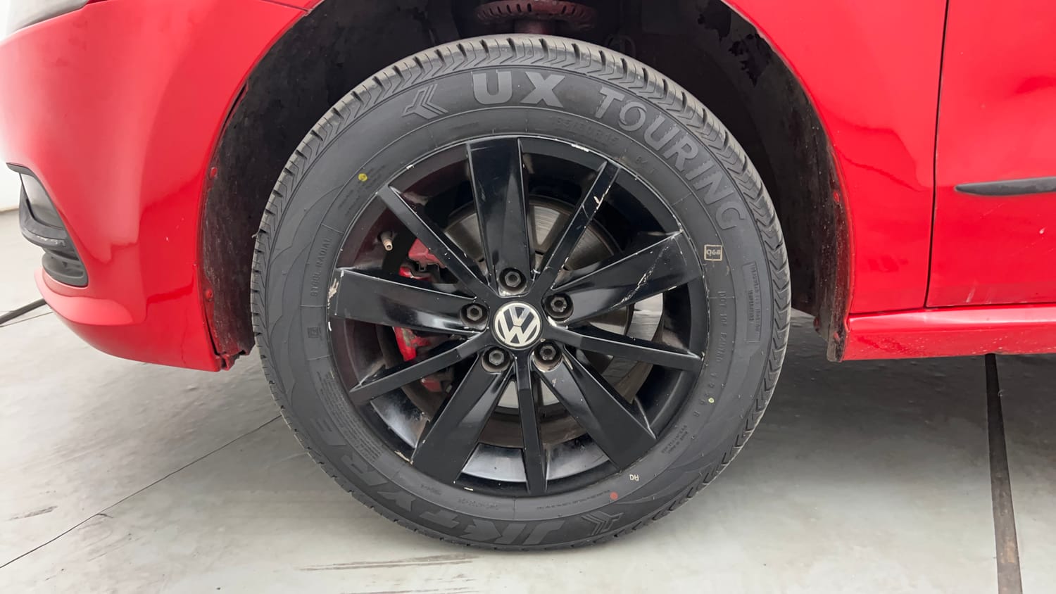 Used 2015 Volkswagen Polo Highline1.2L (P) Petrol Manual tyres LEFT FRONT TYRE RIM VIEW