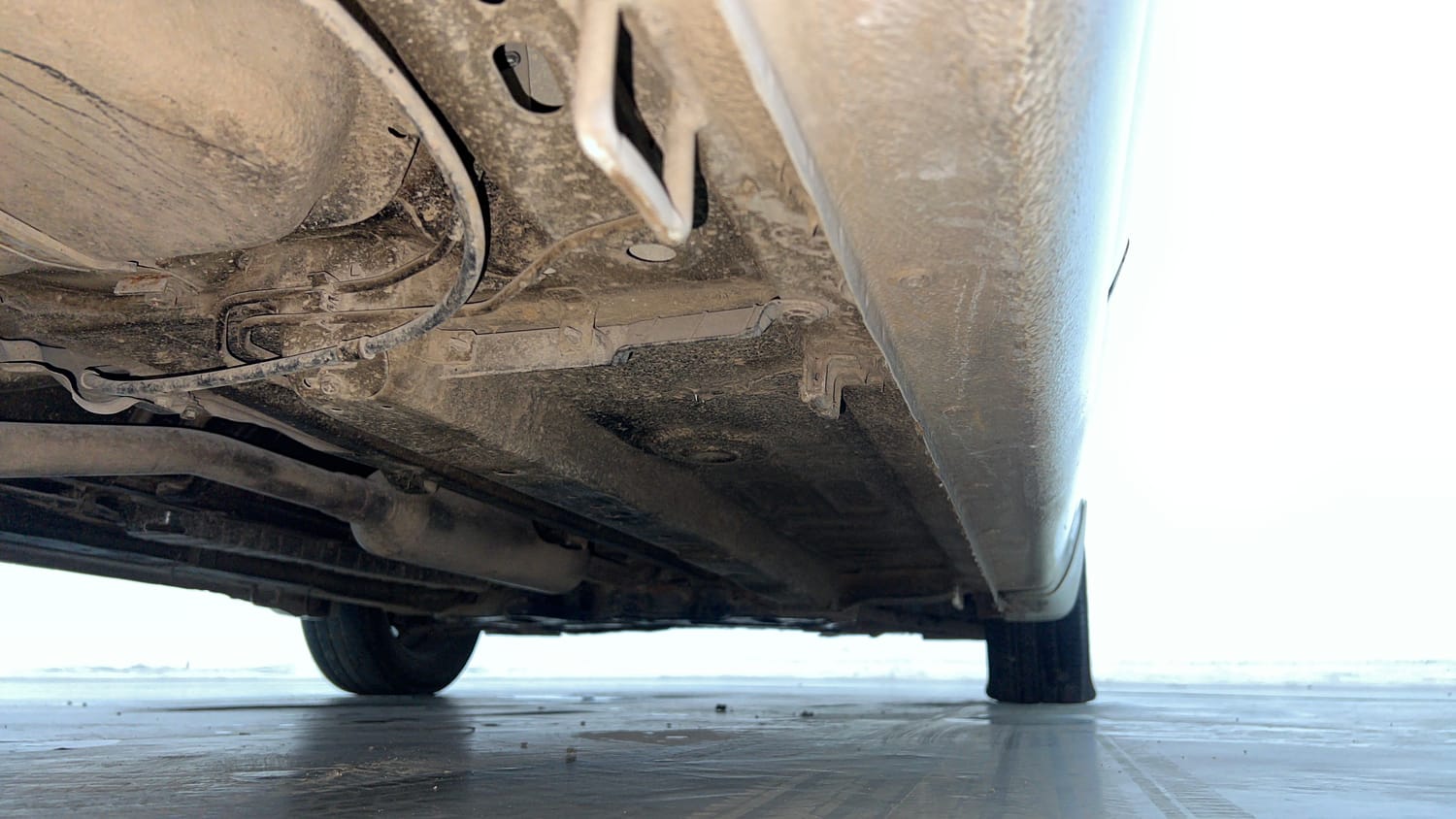 Used 2024 Maruti Suzuki Ciaz Sigma 1.5 Petrol Manual extra REAR RIGHT UNDERBODY VIEW