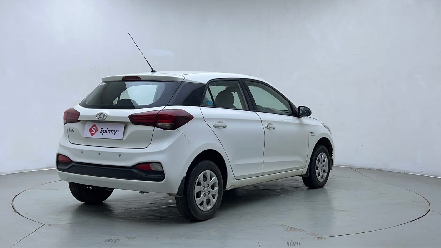 Used 2019 Hyundai Elite i20 Magna 1.4 AT Petrol Automatic exterior RIGHT REAR CORNER VIEW