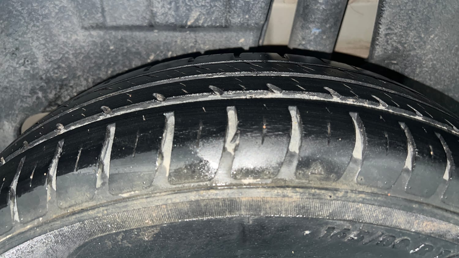 Used 2018 Maruti Suzuki Dzire VXi AMT Petrol Automatic tyres LEFT REAR TYRE TREAD VIEW