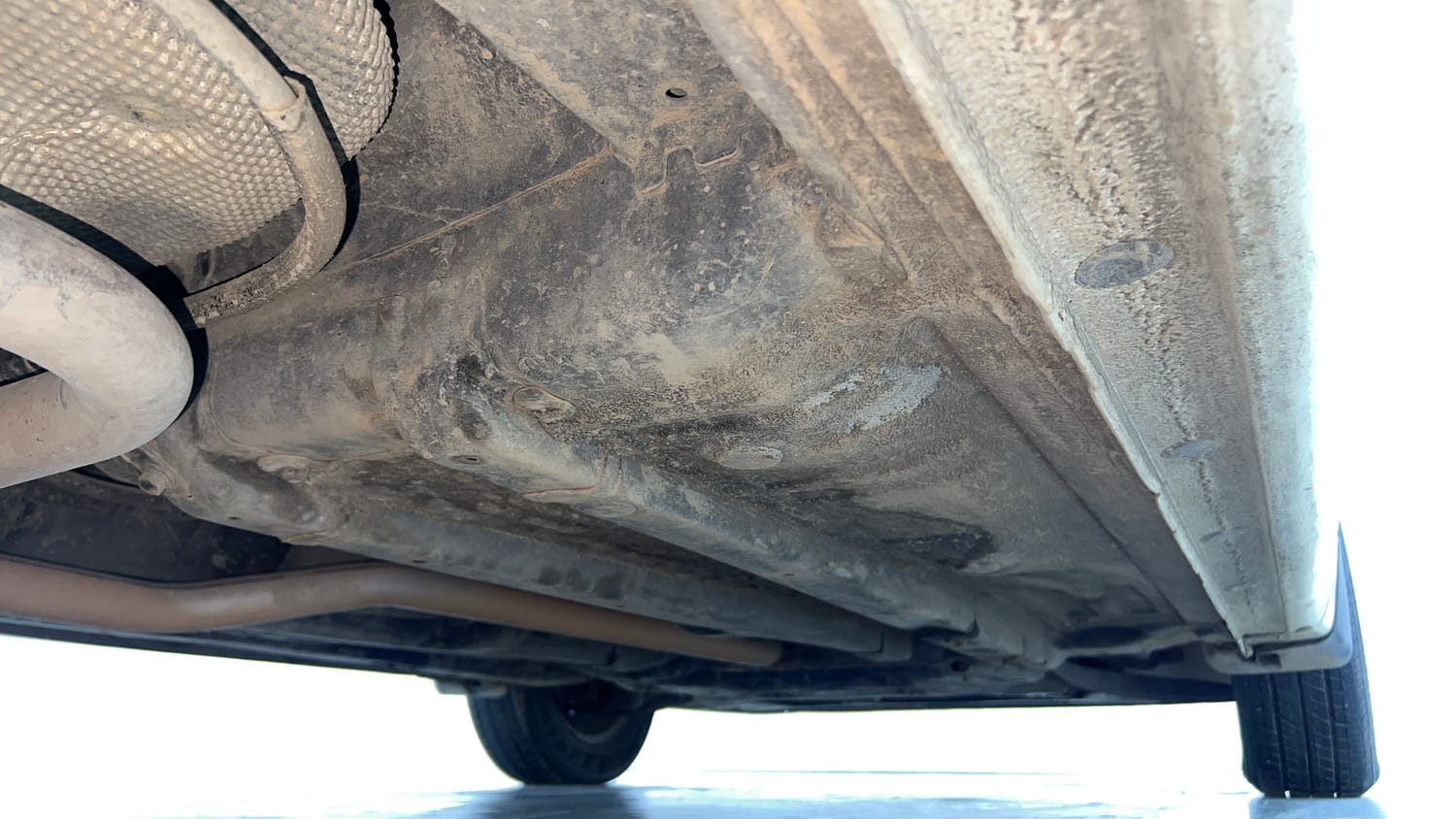 Used 2019 Hyundai Elite i20 Magna 1.4 AT Petrol Automatic extra REAR RIGHT UNDERBODY VIEW