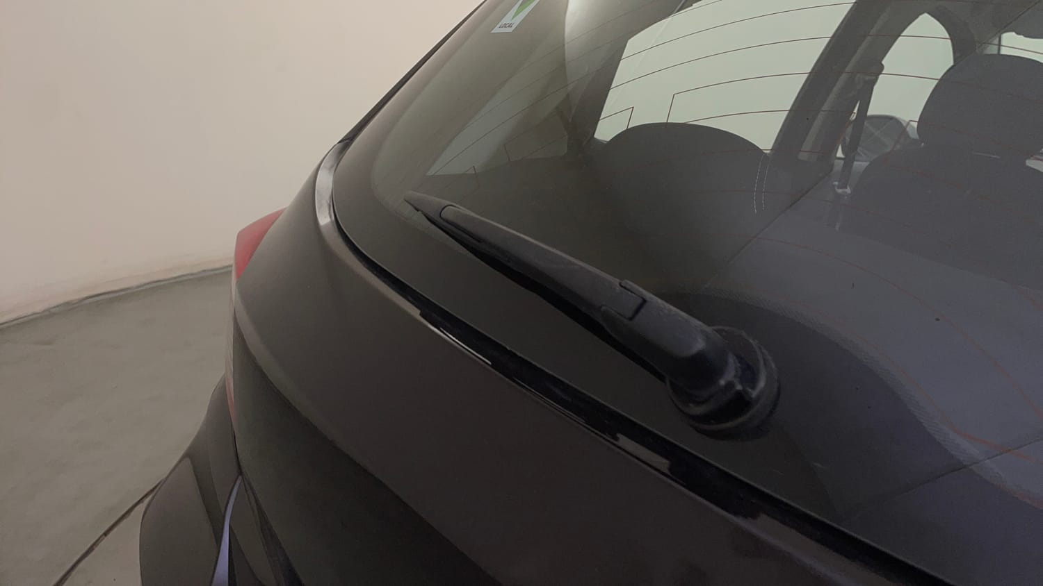 Used 2023 Tata Tiago XZ Plus Petrol Manual top_features Rear wiper