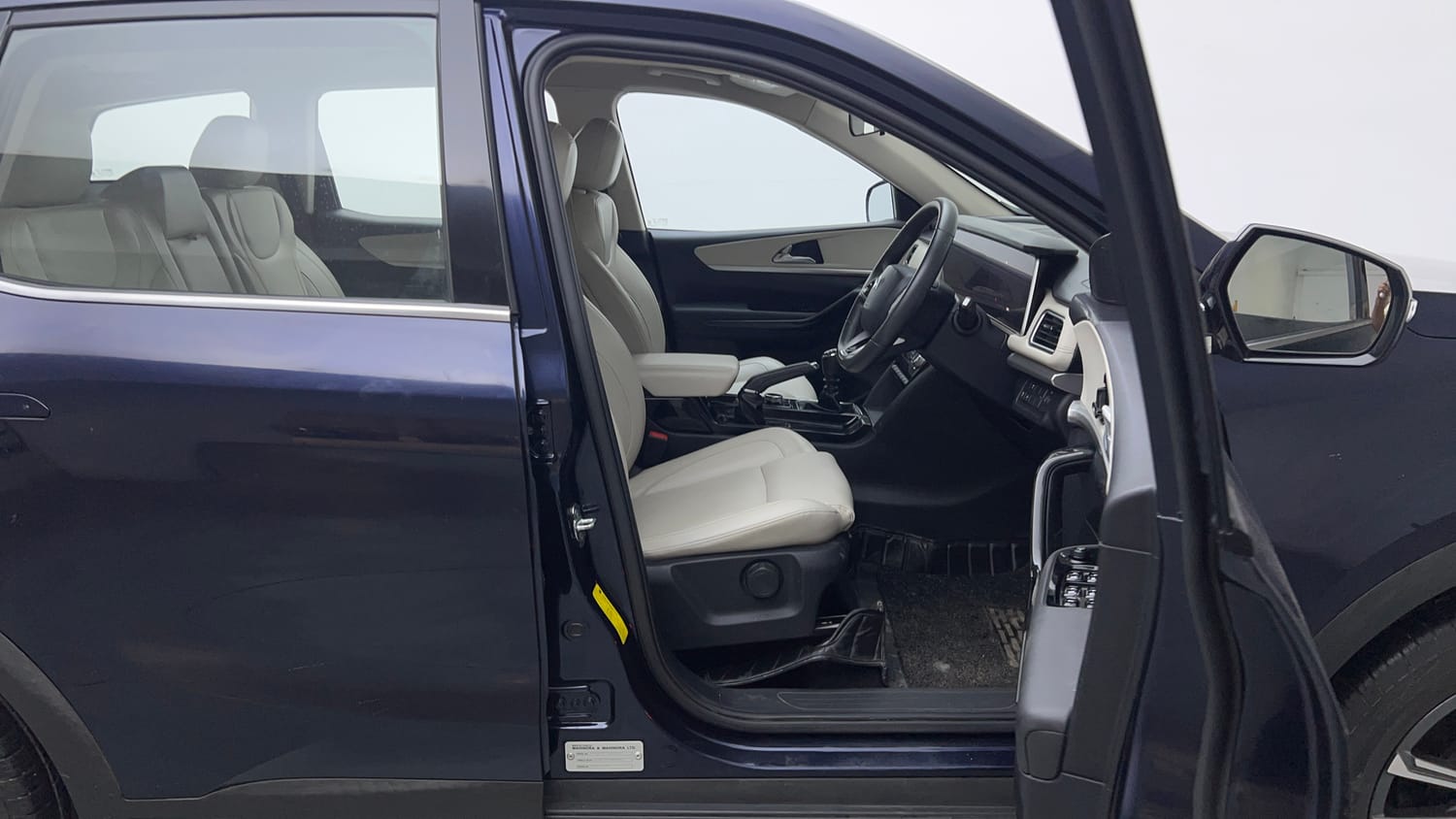 Used 2022 Mahindra XUV700 AX 7 Petrol MT 7 STR Petrol Manual interior RIGHT SIDE FRONT DOOR CABIN VIEW