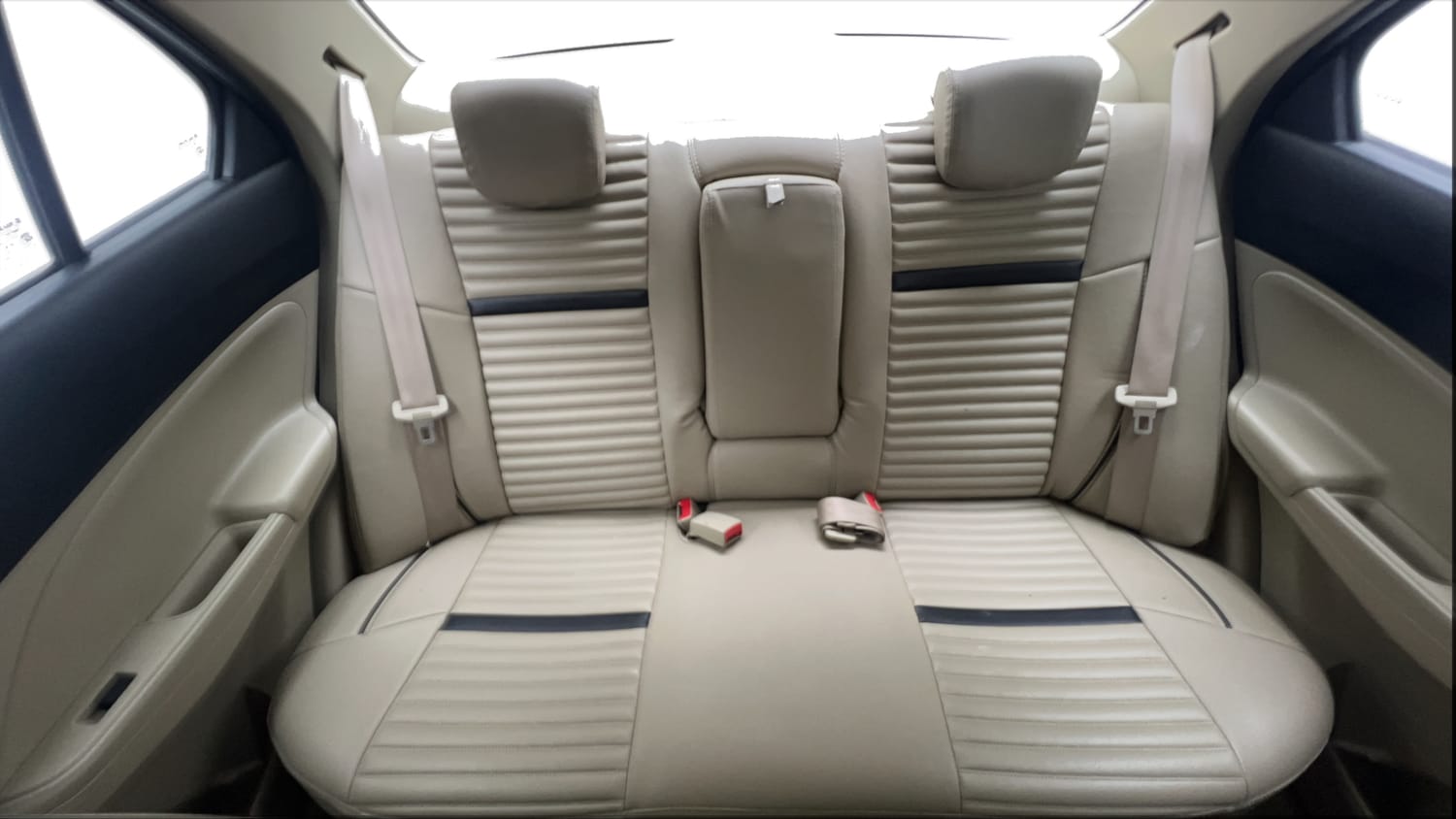 Used 2017 Maruti Suzuki Dzire VXi AMT Petrol Automatic interior REAR SEAT CONDITION VIEW